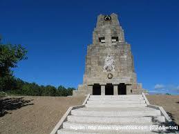 Monumento a la Marina Universal