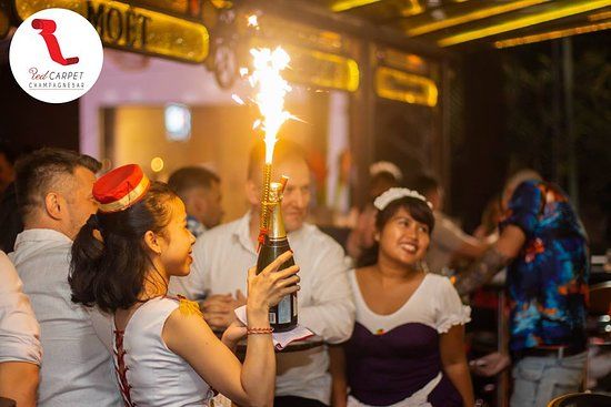 Red Carpet Champagne Bar