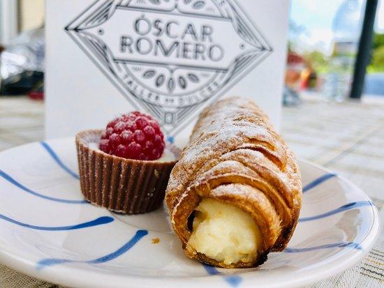 Pasteleria Taller De Dulces Oscar Romero