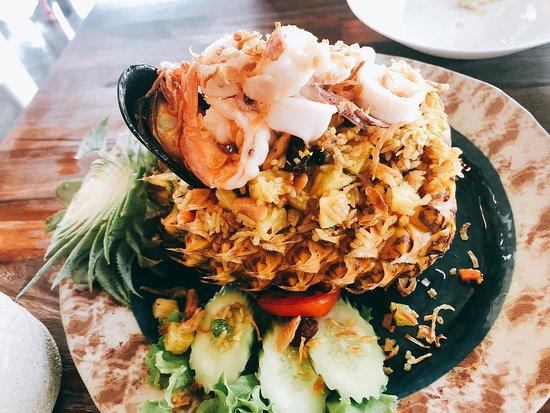 May & Mark Restaurant