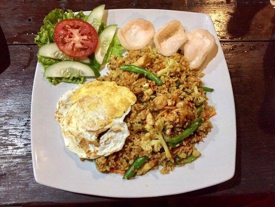 Sam's Bungalows Restaurant