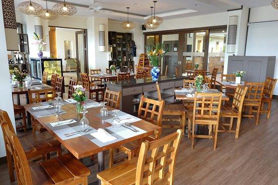 CAFE ADRIANA by Hill