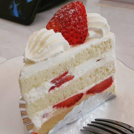 Patisserie Bebe Rouge