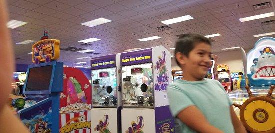 Chuck E Cheese