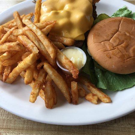 Carol's Lakeview Restaurant