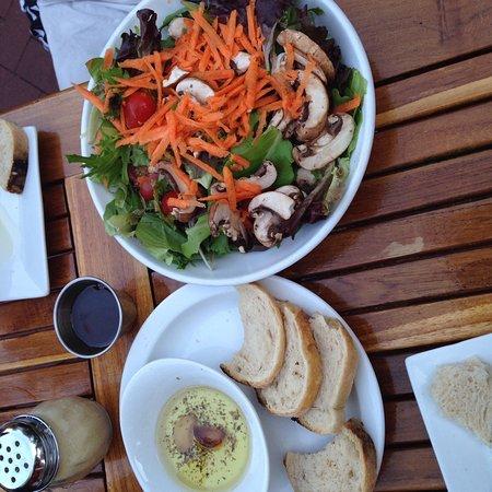 Poppi's Brick Oven Pizza