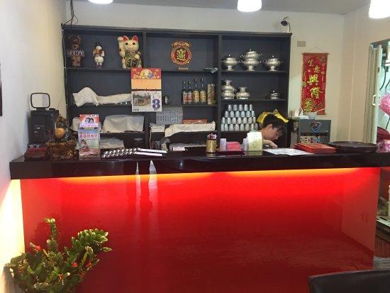 Zhongguo Chinese Restaurant