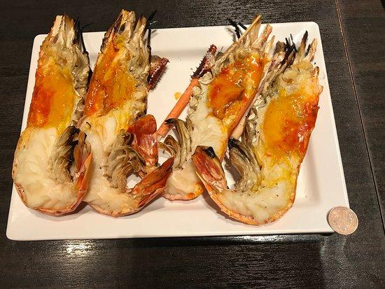 Laemcharoen Seafood Restaurant