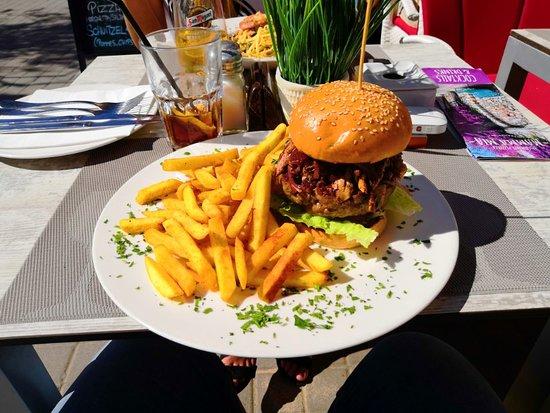 Mamma Mia Restaurant Pizzeria Cocktail Bar