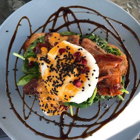 Sonkapult Reggelizo es Kavezo