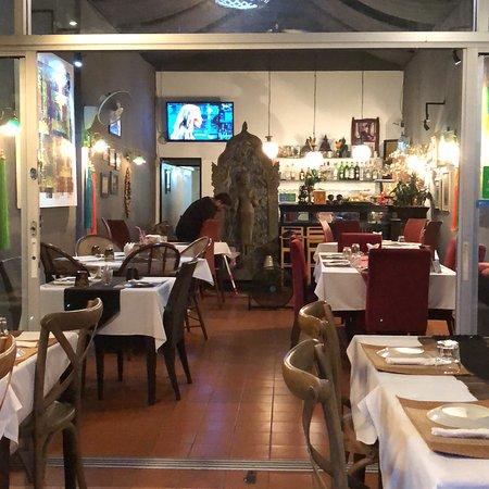 Moon Bar & Restaurant