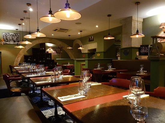 Les Folies Boucheres