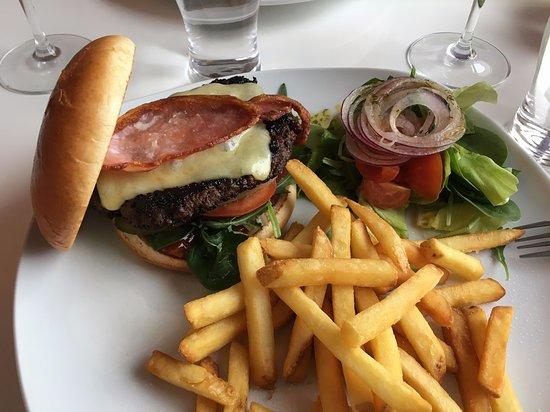 The Coast Lodge Bistro And Wine Bar