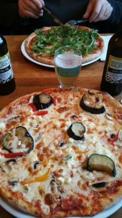 Rostanga Pizzeria Restaurang