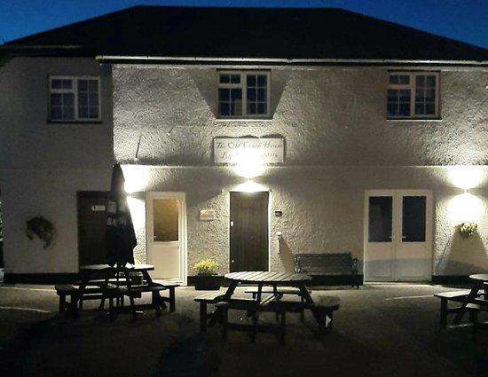 Coach & Horses Horns Cross