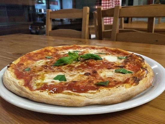 Savoia Gourmet Pizza and Pasta