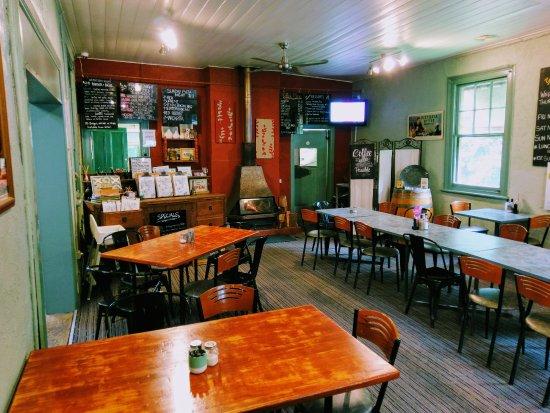 Paterson Tavern & Yabbies Bistro