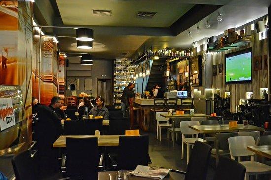 Oneiro Cafe Restaurant Bar