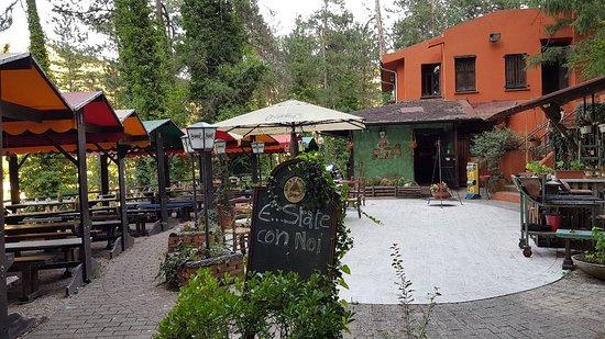 Sherwood Park Tavern