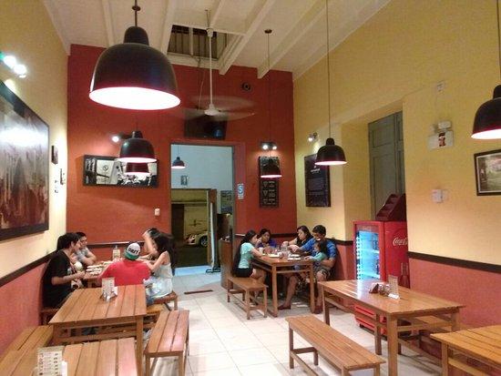 Trovatore Pizza a la leña