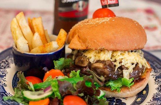 Past 2 Present Creations