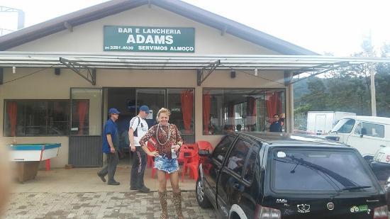 Bar E Lancheria Adams