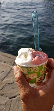 Gelateria Centrale Di Germani E Giaccio