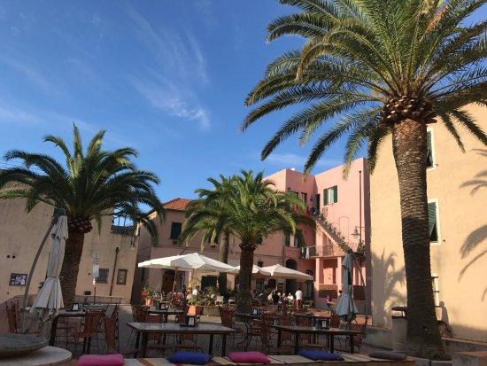 Hotel Restaurant Bar Arabesque