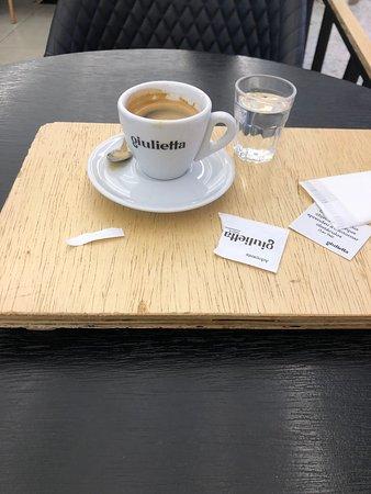 Giulietta Cafes & Momentos