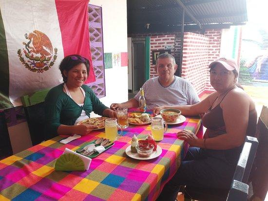 Chavela, antojitos mexicanos bar