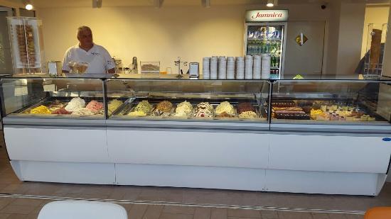 Gustolato Bi-Village