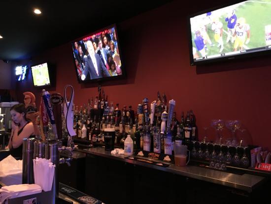 Wing Daddy's Sauce House