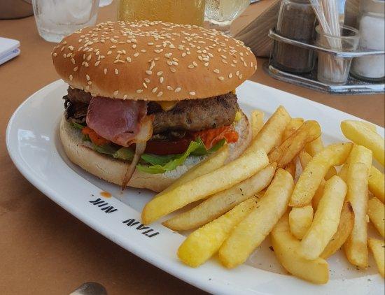 Pannik Traditional Grill House