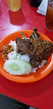 Nasi Bebek Goreng Wahid Hasyim Surabaya