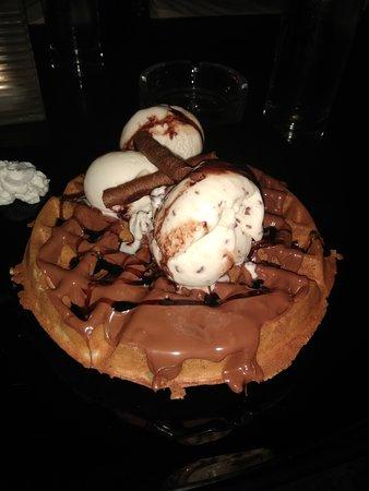 GRANDE Cafe Pizza & Breakfast