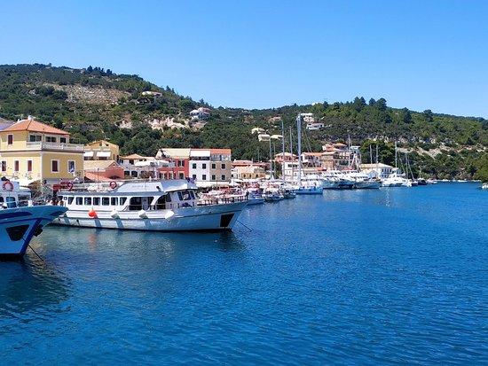 Manesko Restaurant Bar