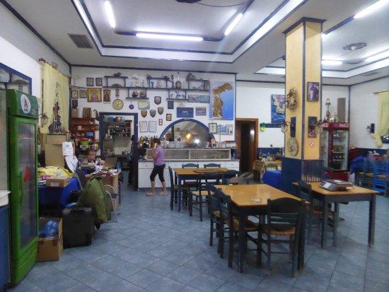 Taverna Limanaki Charanas