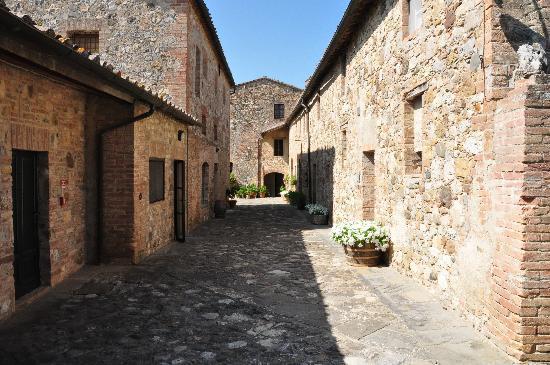 Castell'in Villa Restaurant