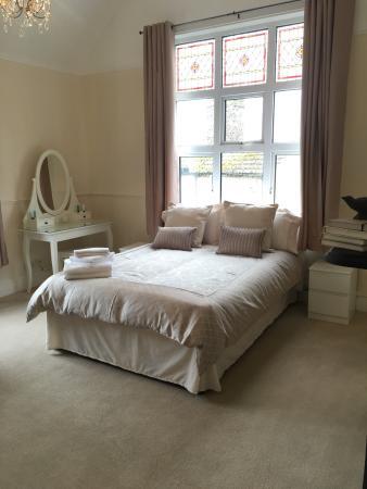 The Six Bells Restaurant