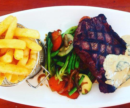 Fresh - Bar and Grill