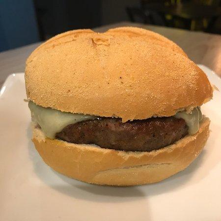 Cutelos Burger Delivery