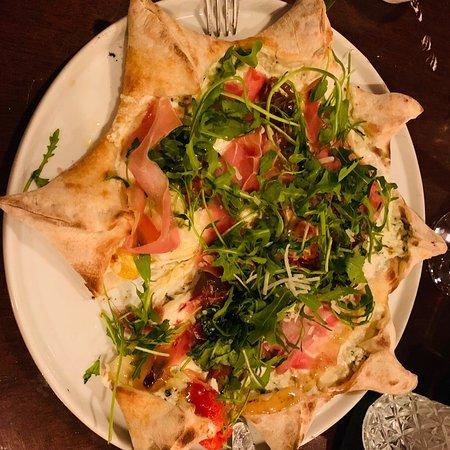 Goodfellas Neapolitan Pizza & NY Tavern