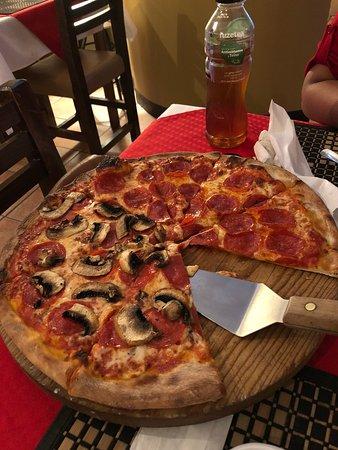 Geko's Trattoria y Pizza en Horno a Leña