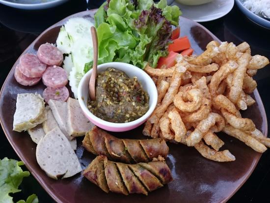 Baan Mon Muan Restaurant