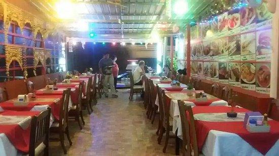 Royal Park Plaza Restaurant