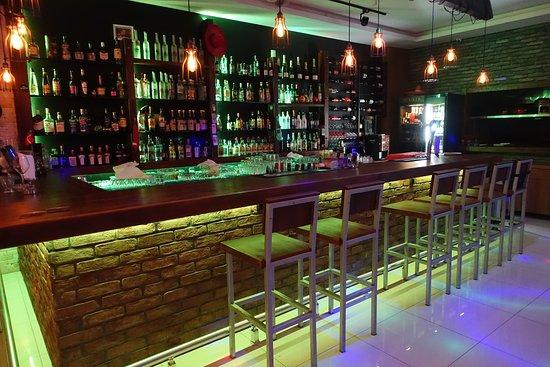 by MH food & drinks