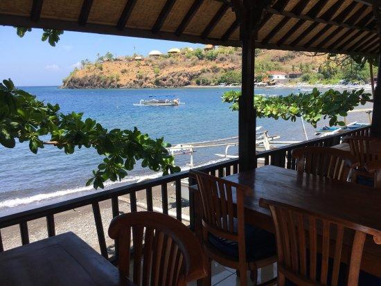 Divers Cafe & Restaurant