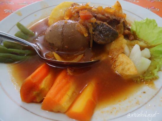 VIEN'S Selat Segar & Sup Matahari
