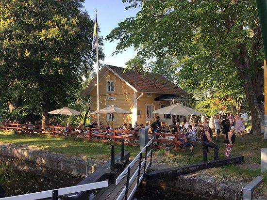 Hajstorp Slusscafé & Vandrarhem