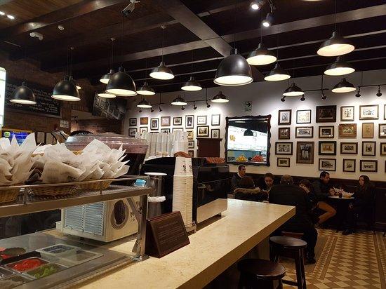 La Lucha Sangucheria Criolla